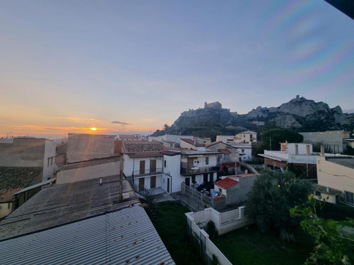 B&B E Casa Vacanza Al Castello Roccella Ionica Eksteriør billede