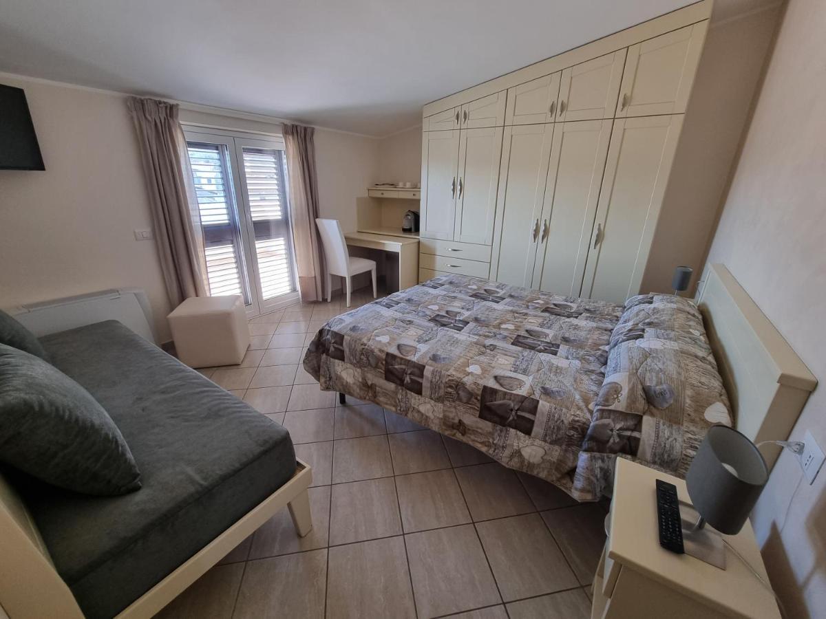B&B E Casa Vacanza Al Castello Roccella Ionica Eksteriør billede