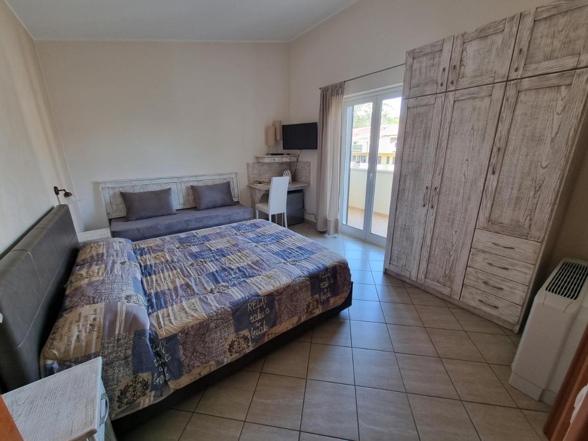 B&B E Casa Vacanza Al Castello Roccella Ionica Eksteriør billede