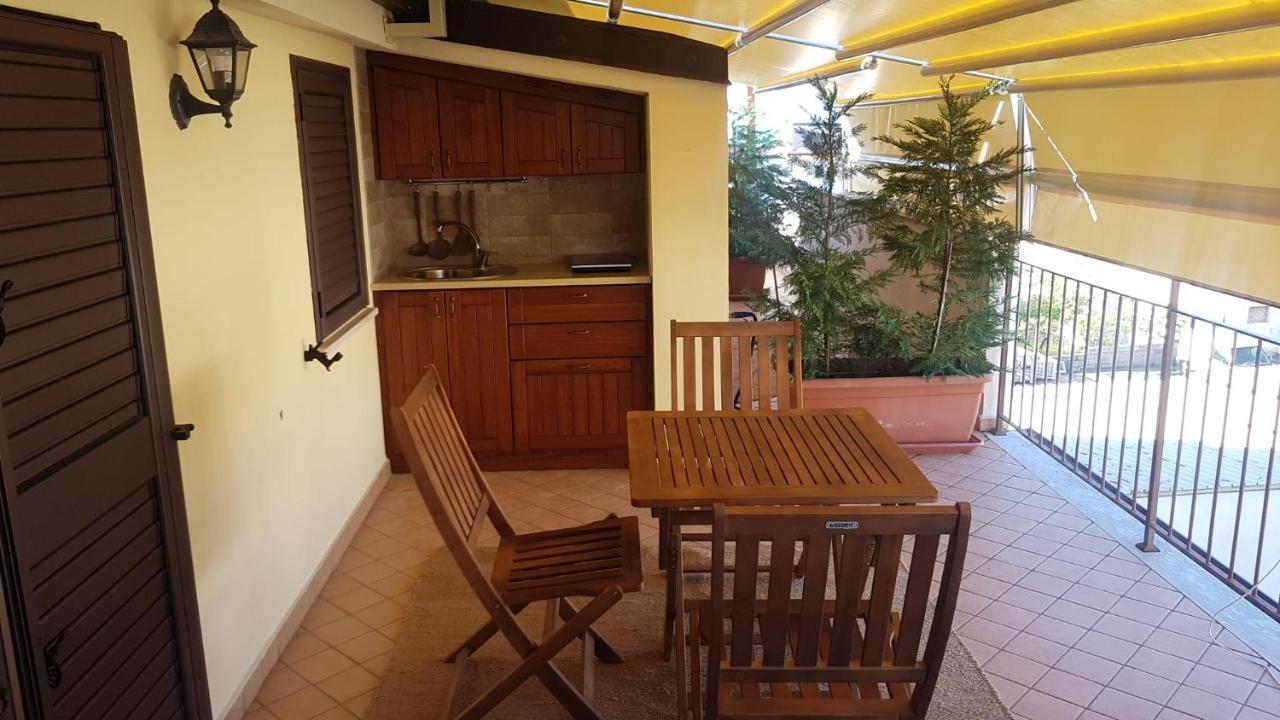 B&B E Casa Vacanza Al Castello Roccella Ionica Eksteriør billede
