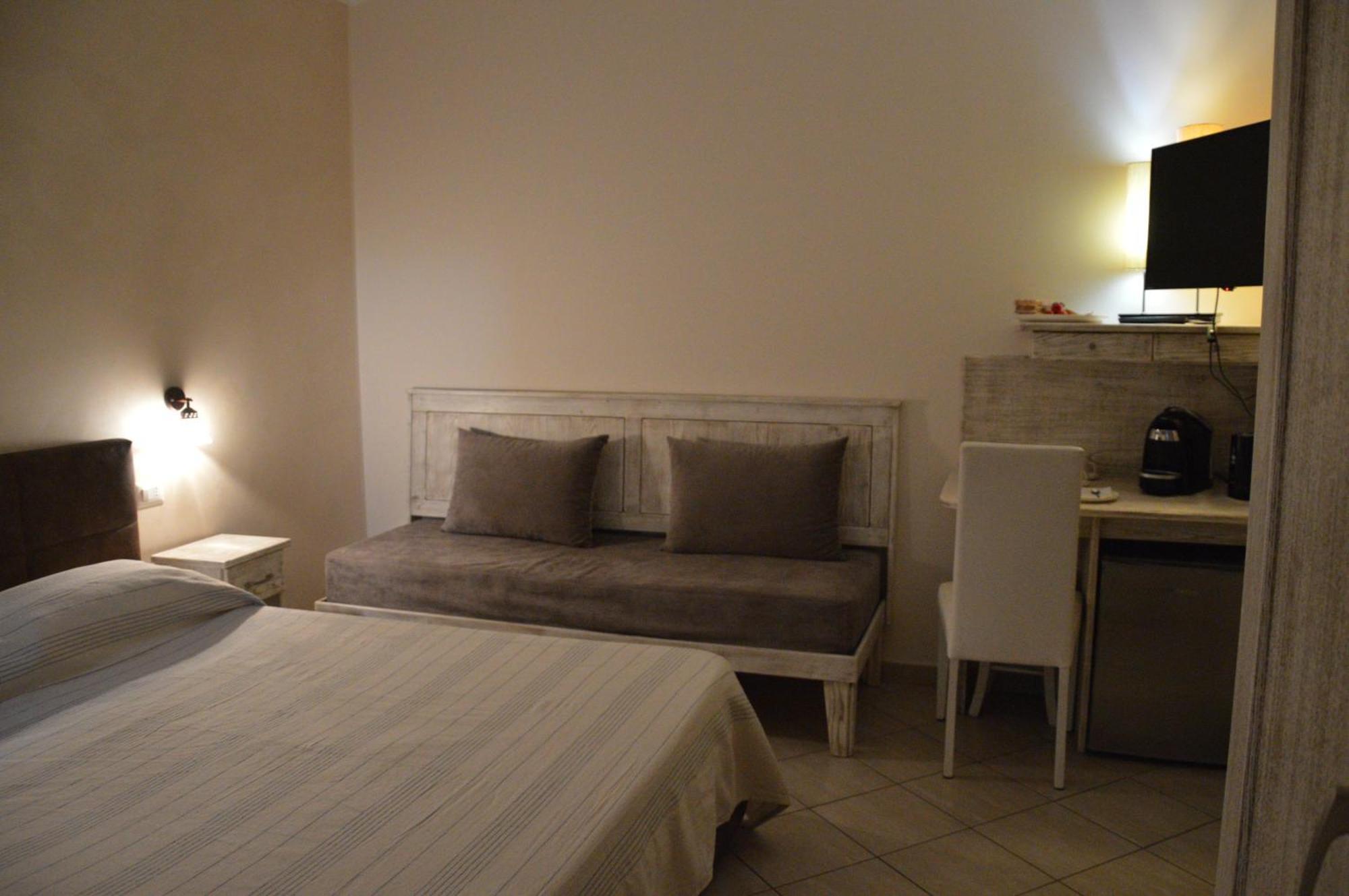 B&B E Casa Vacanza Al Castello Roccella Ionica Eksteriør billede